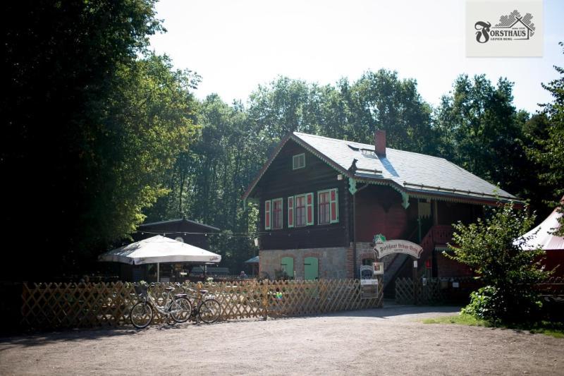 ホテル Forsthaus Leiner Berg デッサウ エクステリア 写真